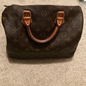 Louis Vuitton Speedy
